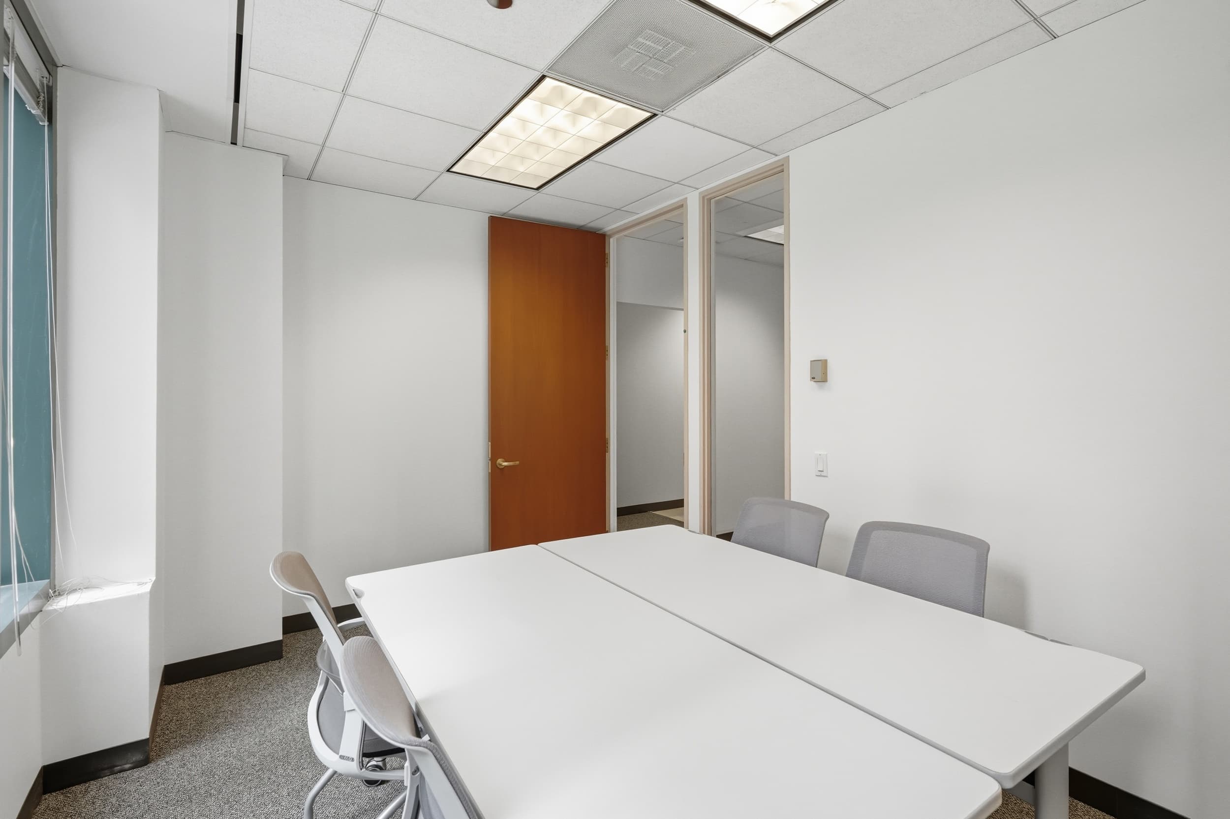 Flexday Suites - 1 North Franklin, Suite 300 - Image 5