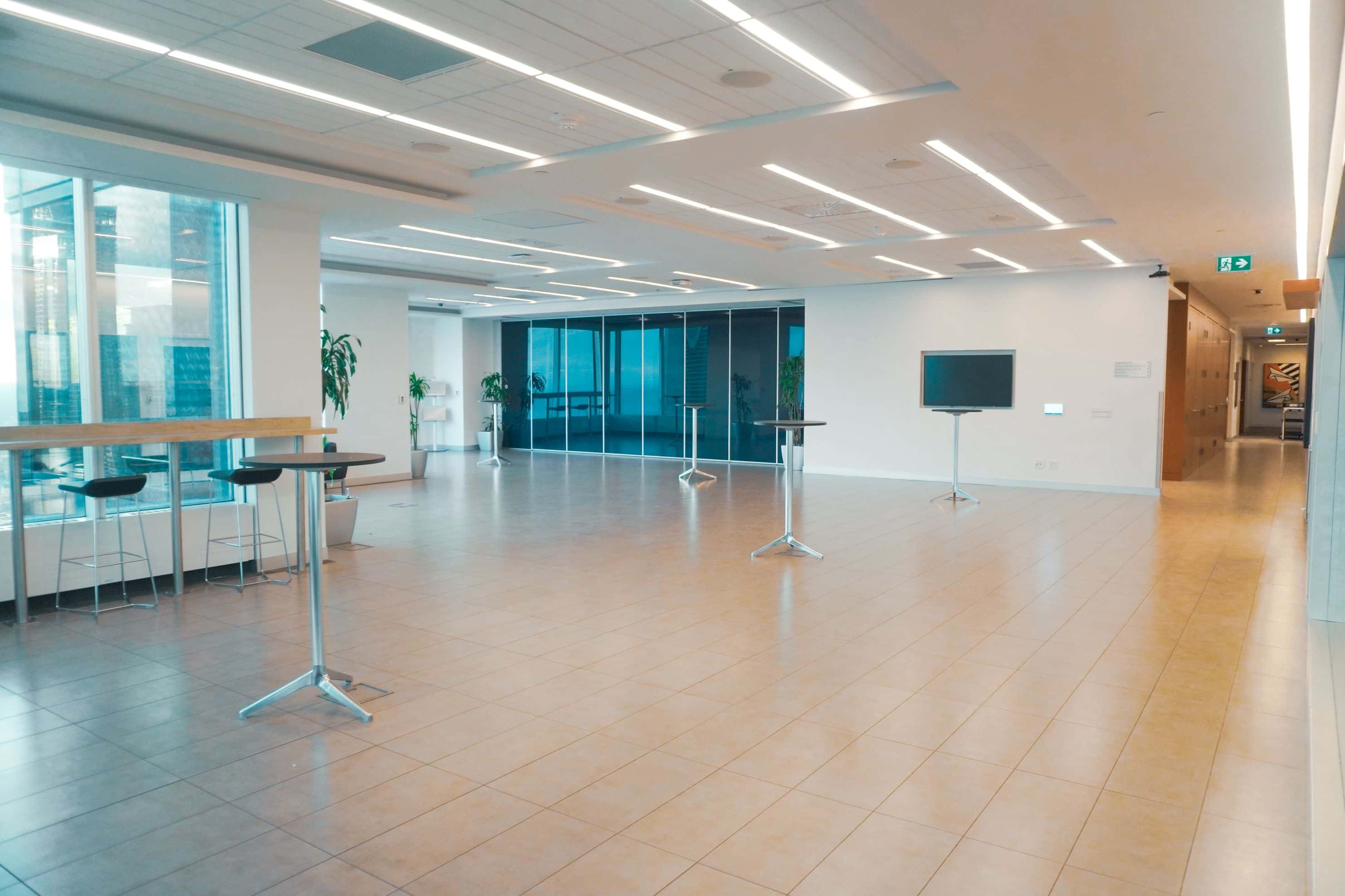 Flexday Suites - 200 Front St. West - Image 3