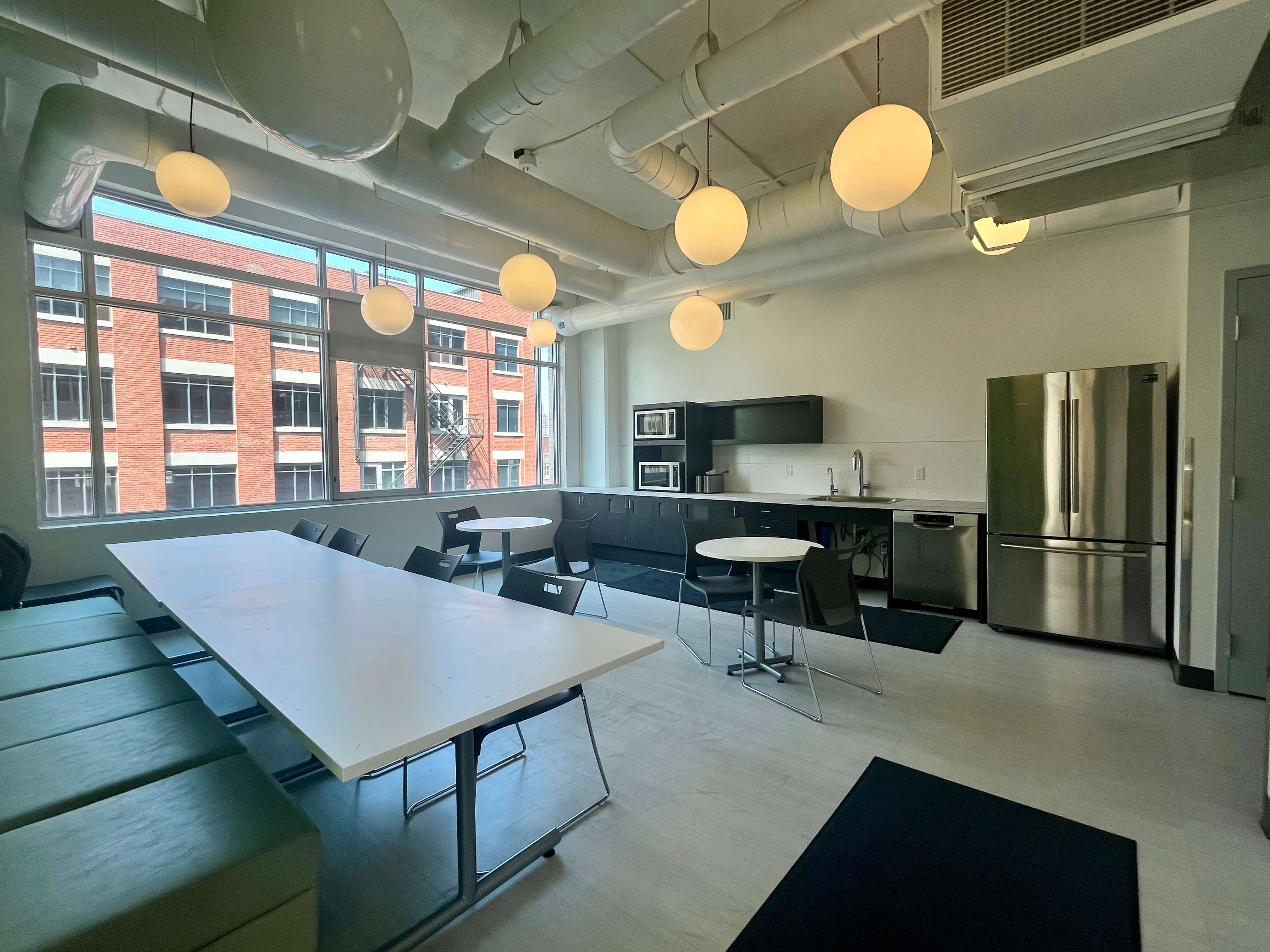 Suite 500 Kitchenette.jpg