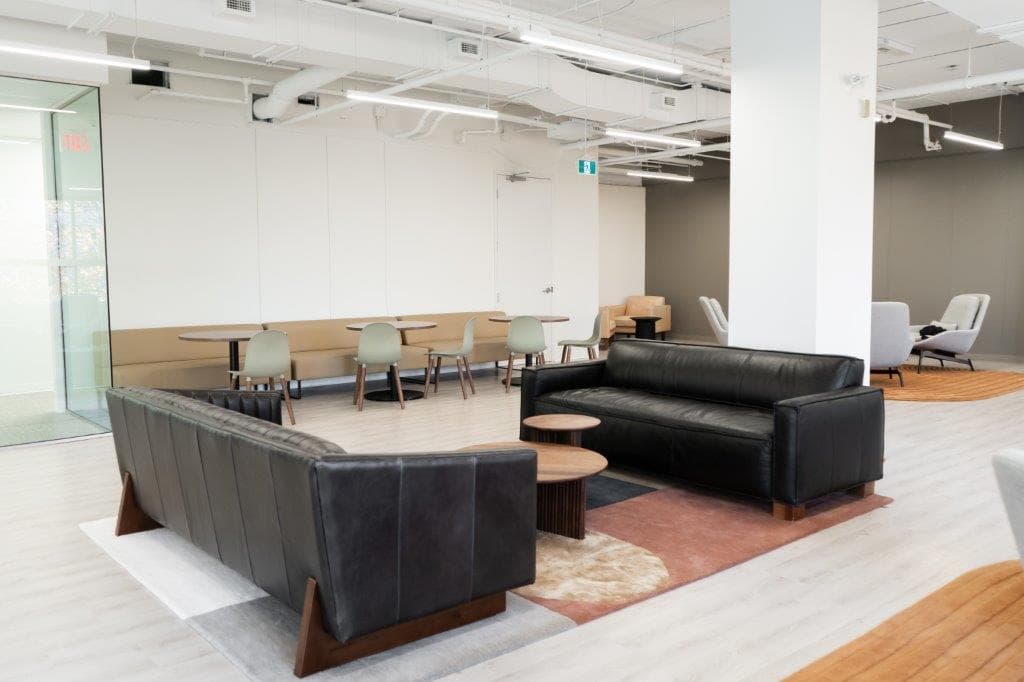 Flexday Suites - Parkway Place North York - Image 4