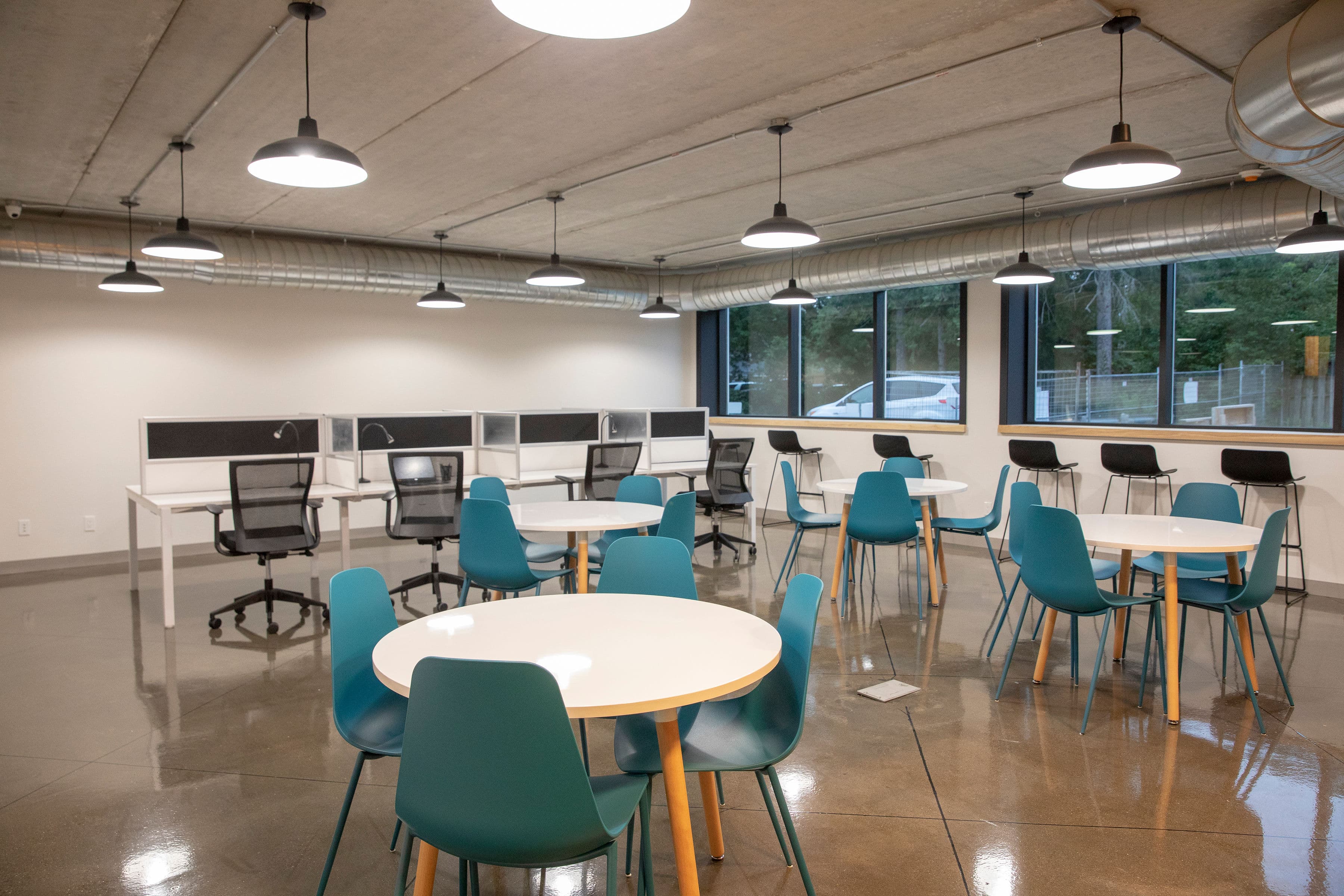 meeting-room--MiRZ0dm-ewFAtRU_SKe-meeting-room-01.jpg