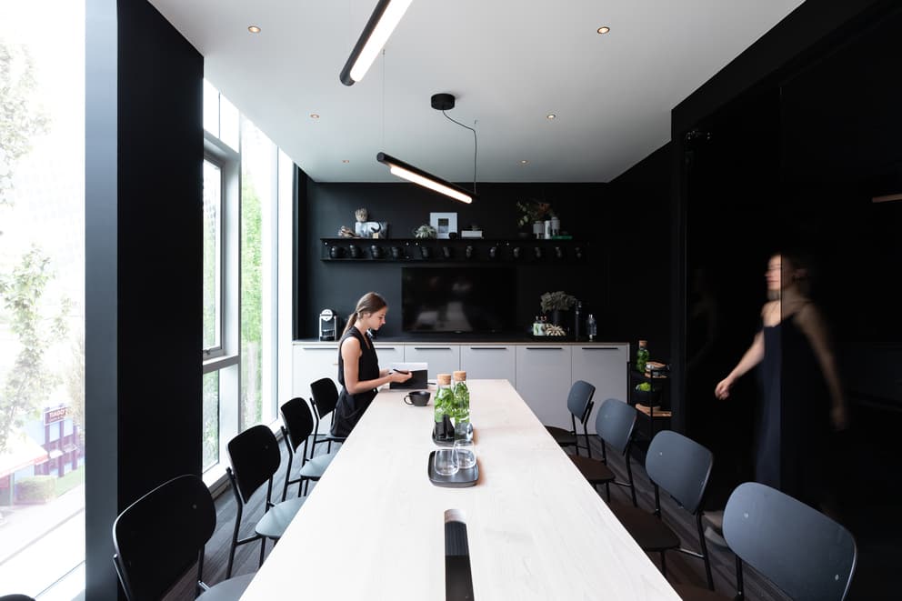 Meeting Room - Pavilion Cowork Mount Pleasant E5 - Image 3