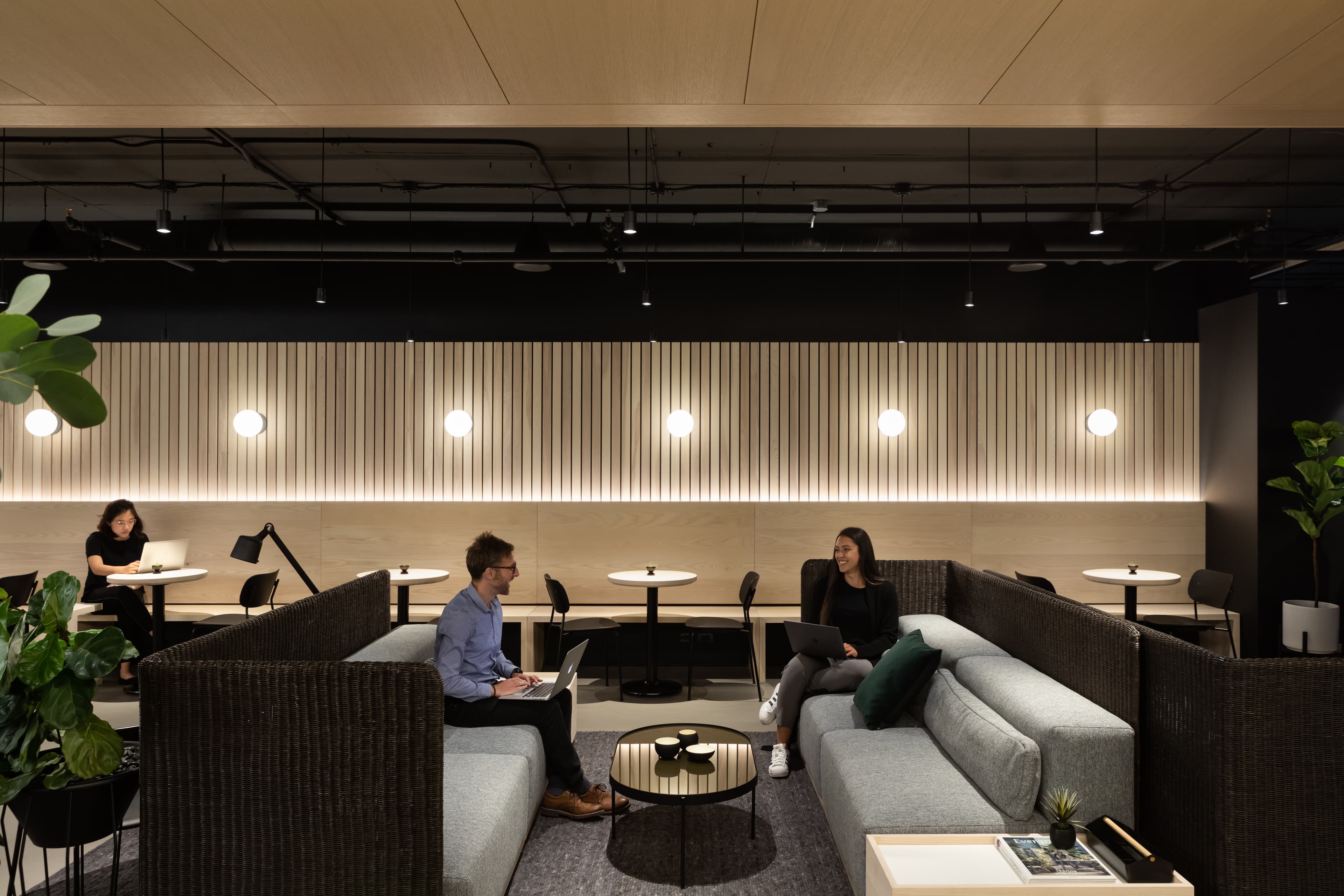 Meeting Room - Pavilion Cowork Mount Pleasant E5 - Image 4