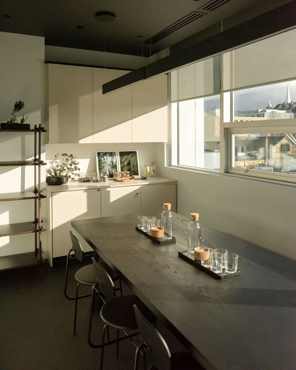 Meeting Room - Pavilion Cowork Mount Pleasant W7 - Image 3