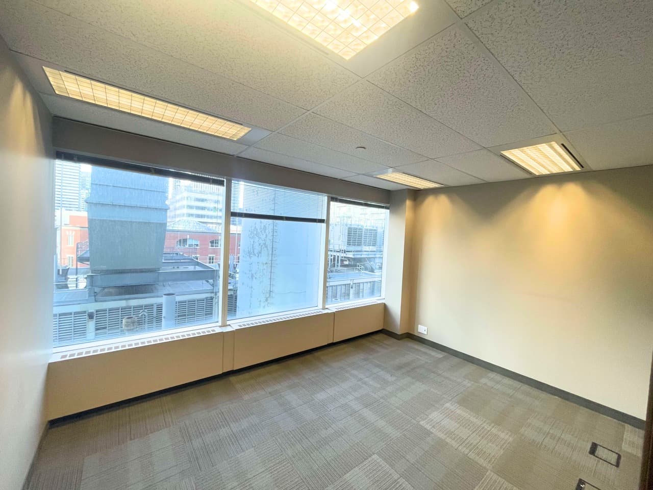 610-154 university3.jpeg